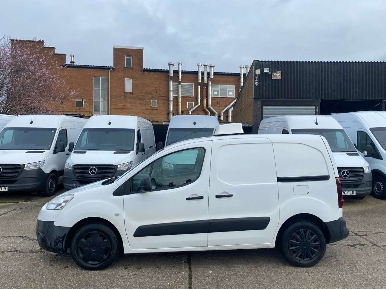 2013 PEUGEOT PARTNER 2013 PEUGEOT PARTNER