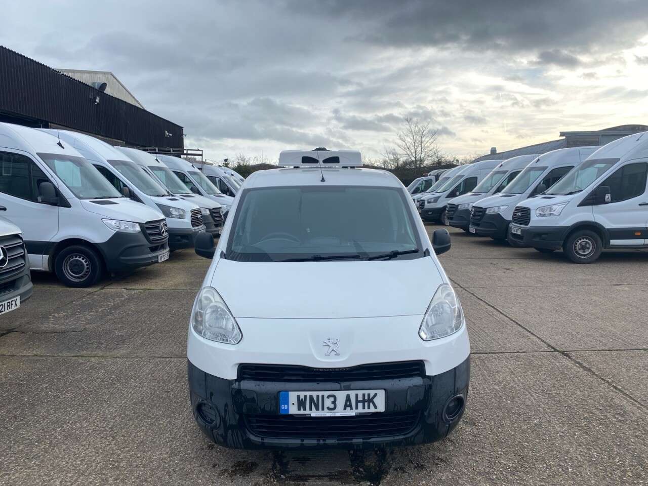 2013 PEUGEOT PARTNER 2013 PEUGEOT PARTNER