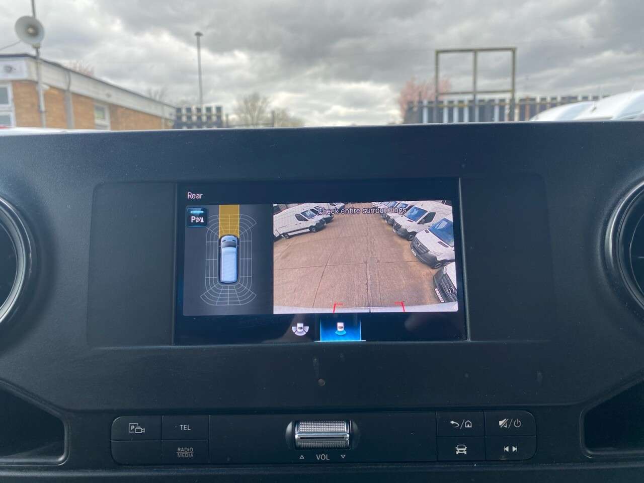 A 2020 MERCEDES-BENZ SPRINTER 2.1 314 CDI L1 H2 SWB PROGRESSIVE PREMIUM 140BHP FWD. AC. SENSORS. CAMERA. A 2020 MERCEDES-BENZ SPRINTER 2.1 314 CDI L1 H2 SWB PROGRESSIVE PREMIUM 140BHP FWD. AC. SENSORS. CAMERA.