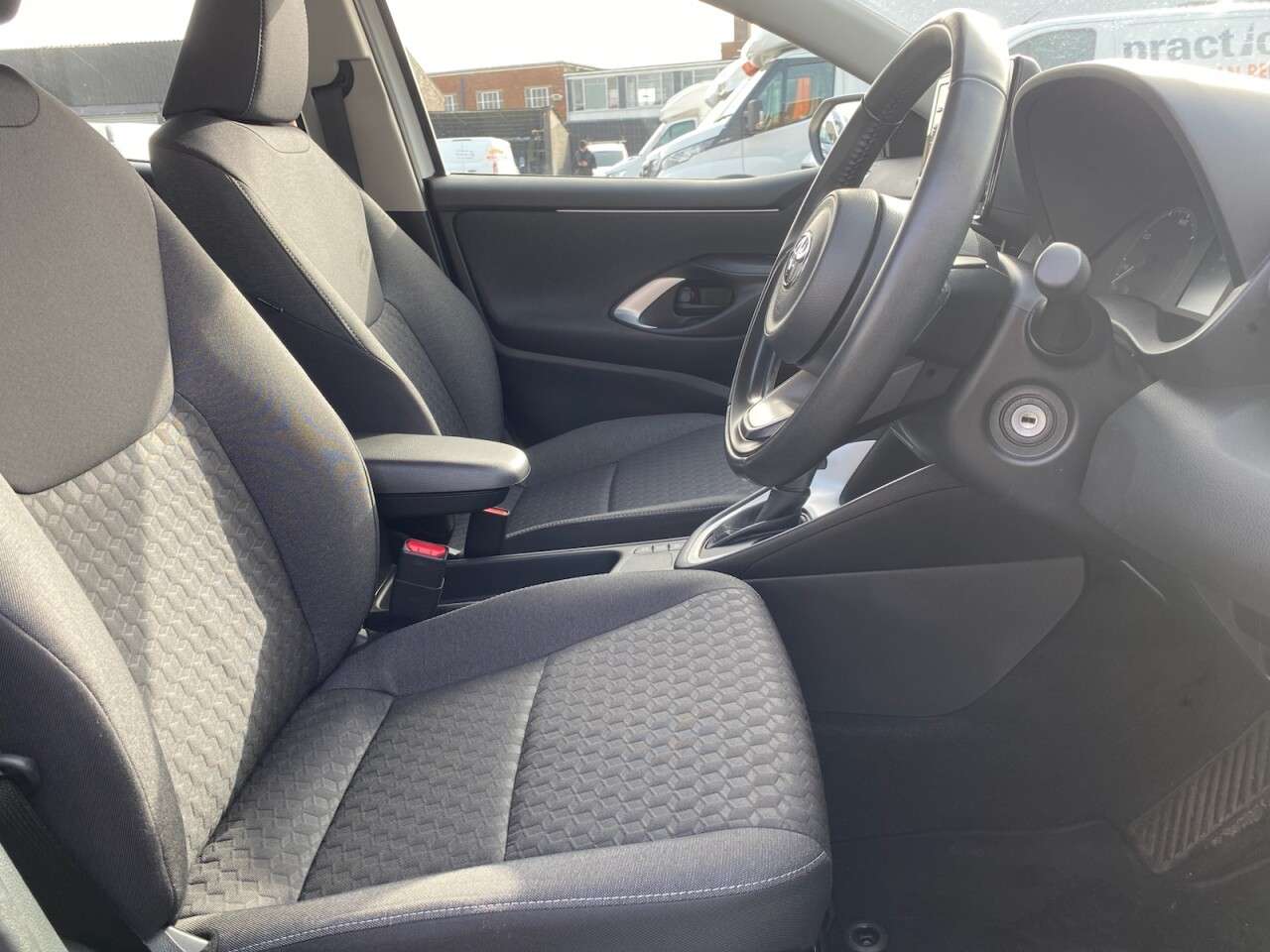 2023 TOYOTA YARIS 2023 TOYOTA YARIS