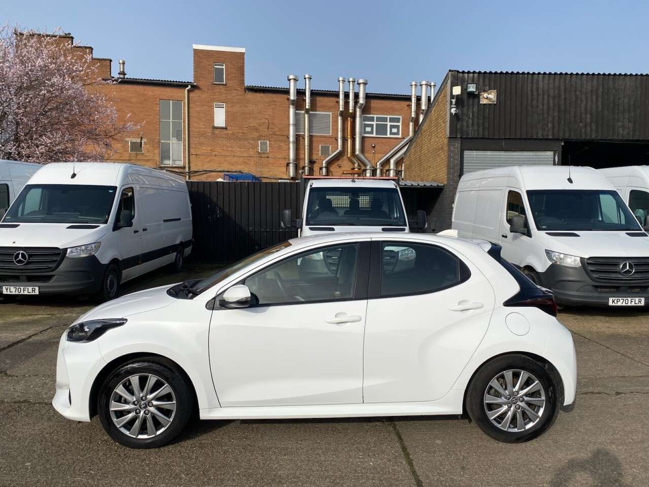 2023 TOYOTA YARIS 2023 TOYOTA YARIS