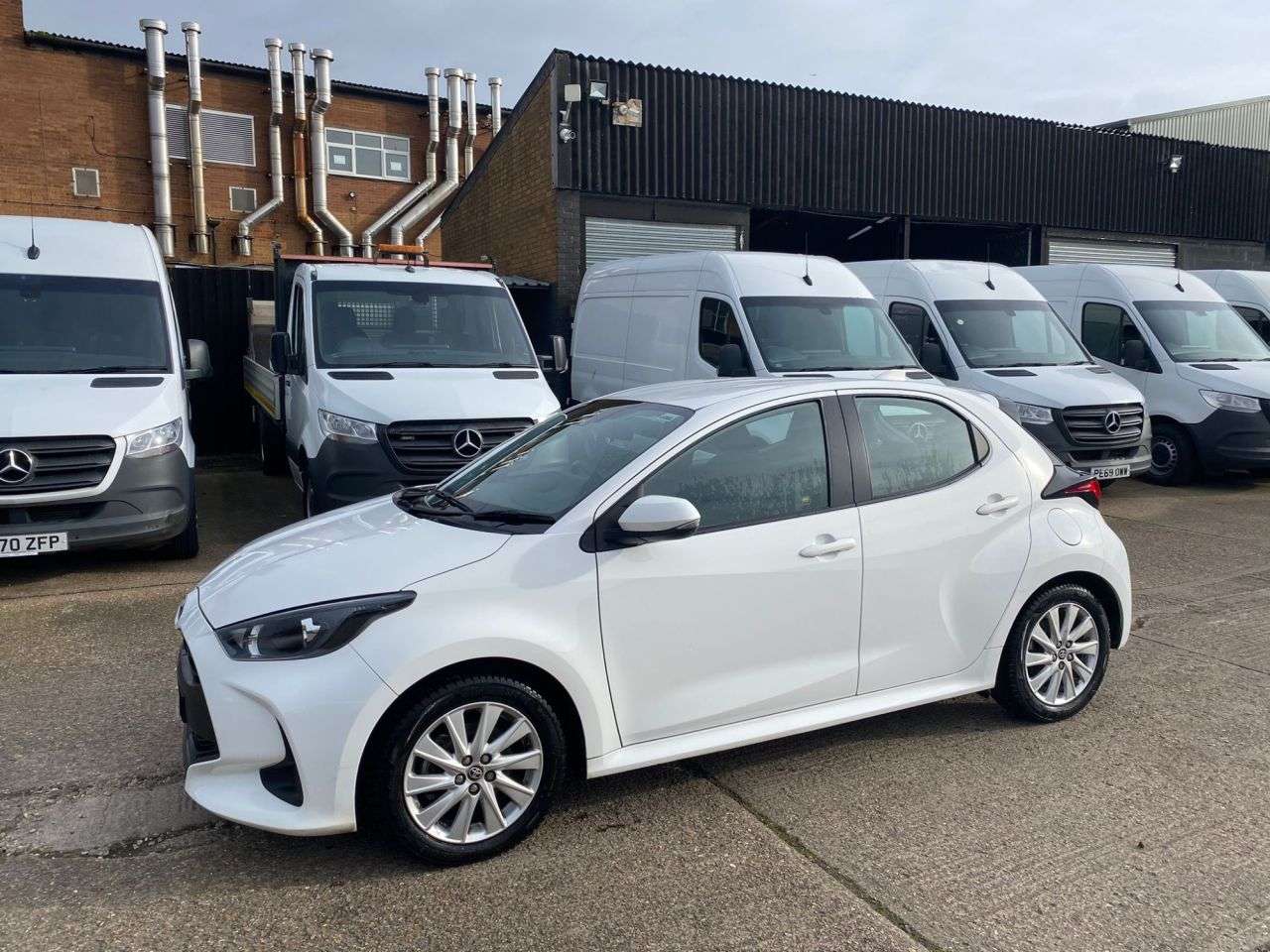 2022 TOYOTA YARIS 2022 TOYOTA YARIS