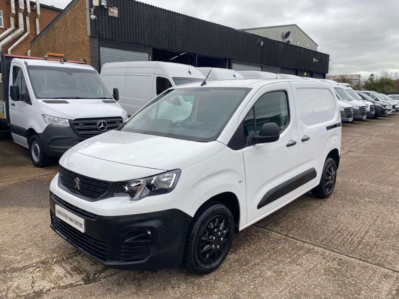 A 2019 PEUGEOT PARTNER 1.5 BLUE HDI PROFESSIONAL SWB 100BHP. LOW 69K MLS. AIRCON. FINANCE. 1 OWNER A 2019 PEUGEOT PARTNER 1.5 BLUE HDI PROFESSIONAL SWB 100BHP. LOW 69K MLS. AIRCON. FINANCE. 1 OWNER