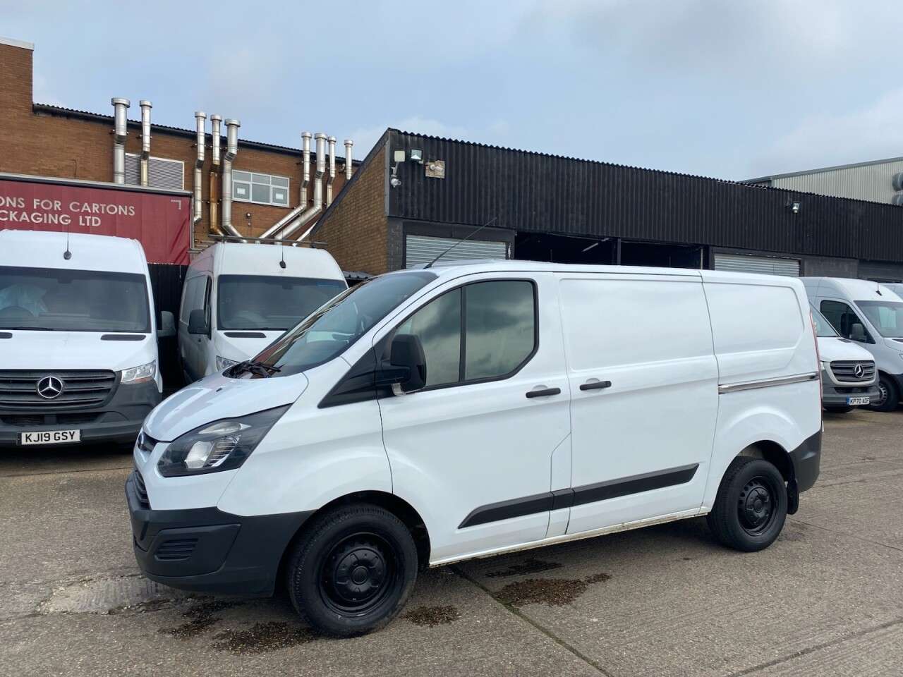 A 2014 FORD TRANSIT CUSTOM 2.2 TDCI T290 LIMITED L1 H1 SWB LOW ROOF 125BHP. 112K MLS. PX. A 2014 FORD TRANSIT CUSTOM 2.2 TDCI T290 LIMITED L1 H1 SWB LOW ROOF 125BHP. 112K MLS. PX.