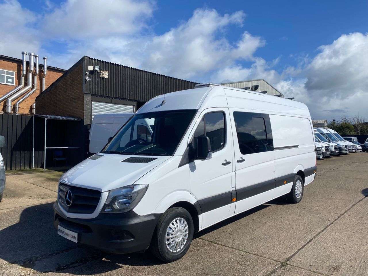 A 2016 MERCEDES-BENZ SPRINTER 2.1 314 CDI L3 H2 LWB H/ROOF RWD 140BHP. EURO 6 ULEZ. 79K MLS. ROOF BARS. P A 2016 MERCEDES-BENZ SPRINTER 2.1 314 CDI L3 H2 LWB H/ROOF RWD 140BHP. EURO 6 ULEZ. 79K MLS. ROOF BARS. P