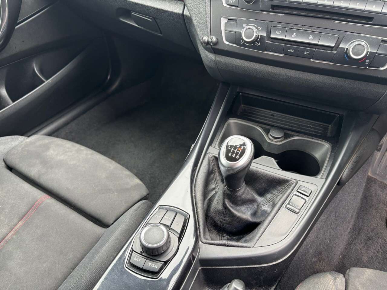 2012 BMW 1 SERIES 2012 BMW 1 SERIES