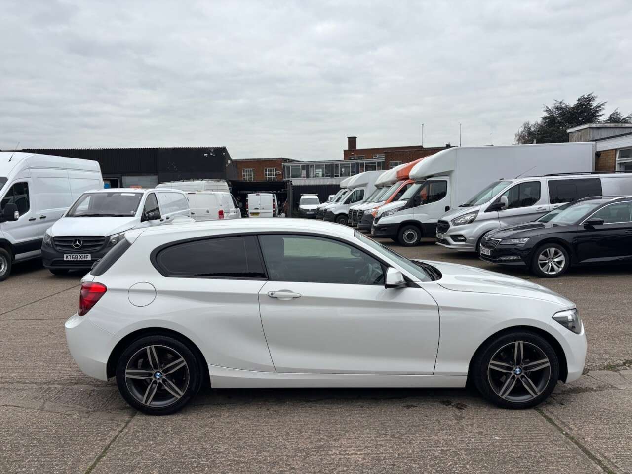 2012 BMW 1 SERIES 2012 BMW 1 SERIES