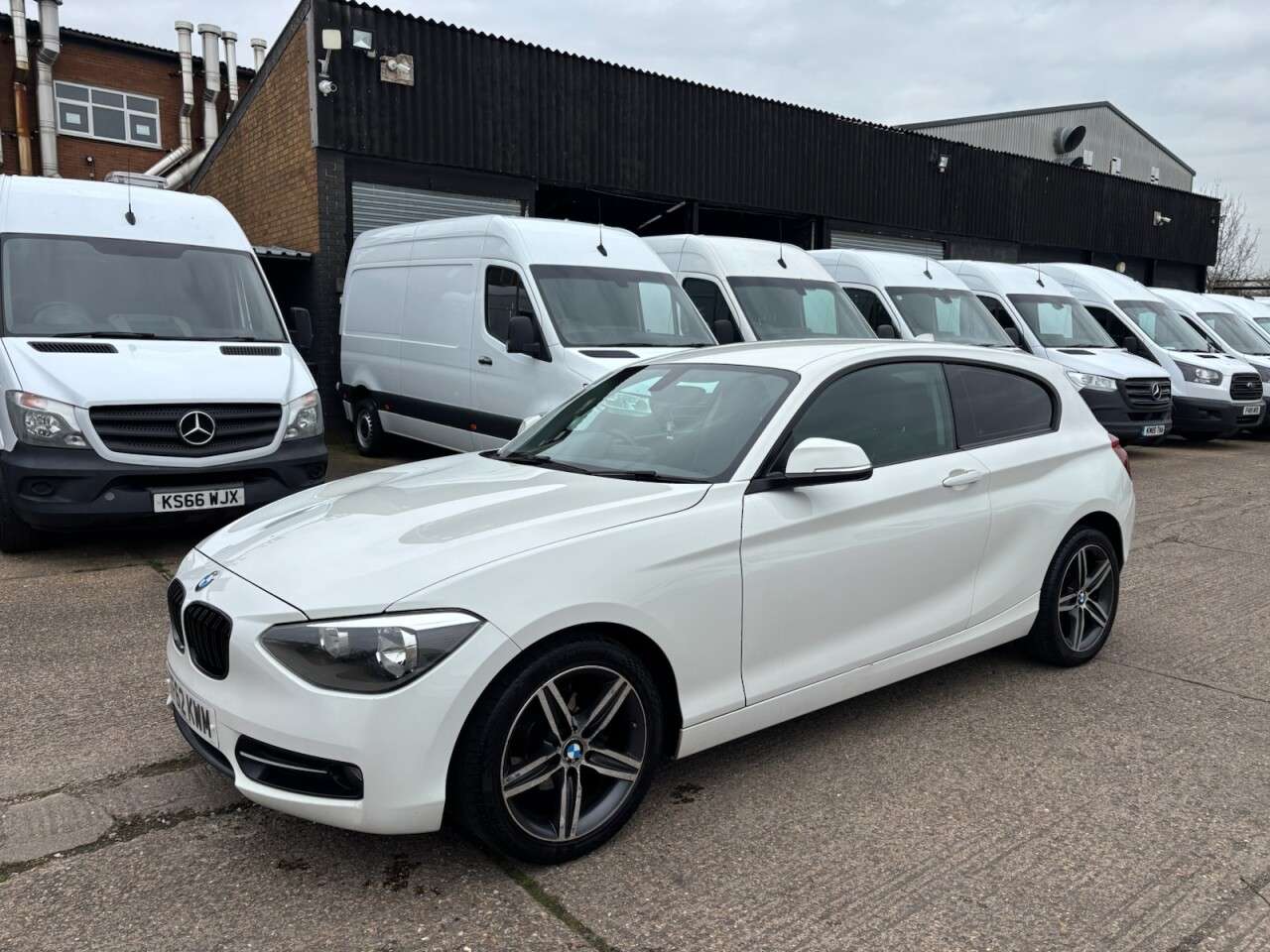 A 2012 BMW 1 SERIES 2.0 116D SPORT HATCHBACK 3DR DIESEL MANUAL 114BHP. PRIVATE SALE A 2012 BMW 1 SERIES 2.0 116D SPORT HATCHBACK 3DR DIESEL MANUAL 114BHP. PRIVATE SALE
