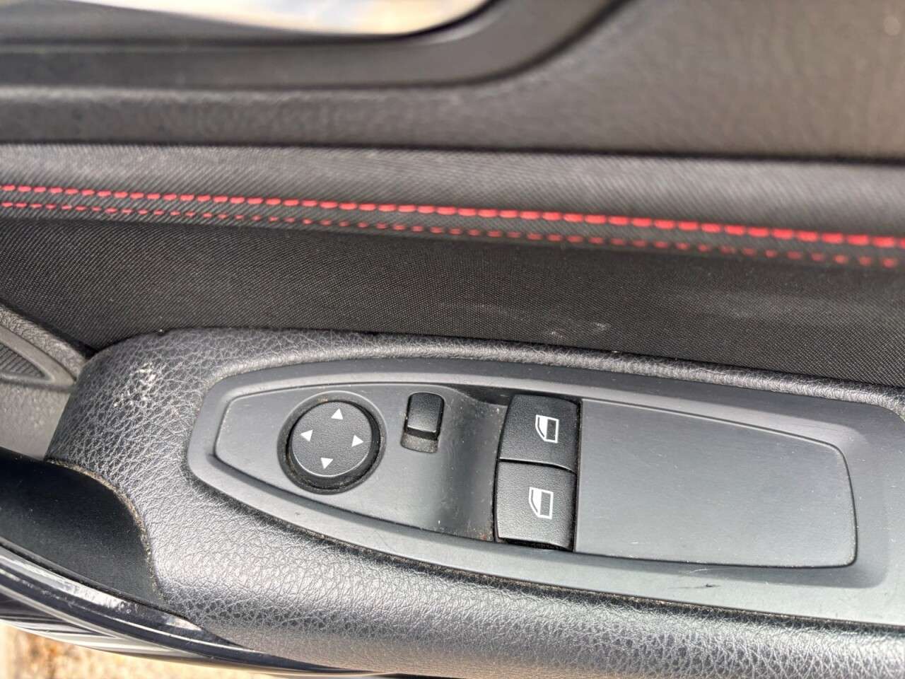 2012 BMW 1 SERIES 2012 BMW 1 SERIES