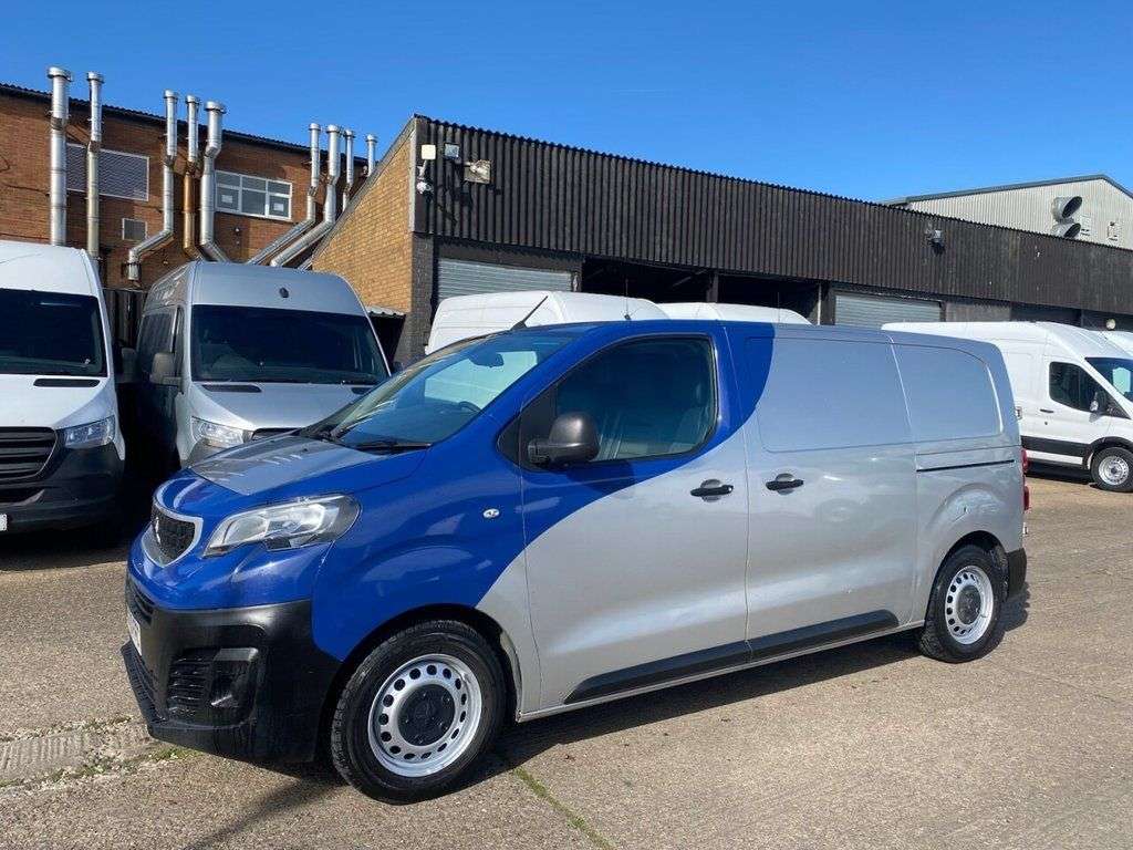 A 2020 PEUGEOT EXPERT 1.5 BLUE HDI PROFESSIONAL MWB 100BHP. LOW 97K MLS. AIRCON. FINANCE. 1 OWNER A 2020 PEUGEOT EXPERT 1.5 BLUE HDI PROFESSIONAL MWB 100BHP. LOW 97K MLS. AIRCON. FINANCE. 1 OWNER