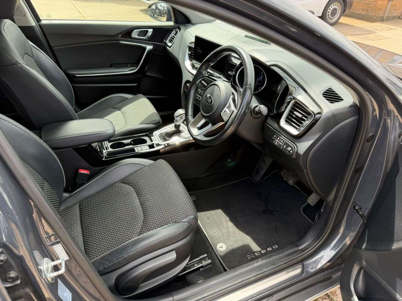 2021 KIA XCEED 2021 KIA XCEED