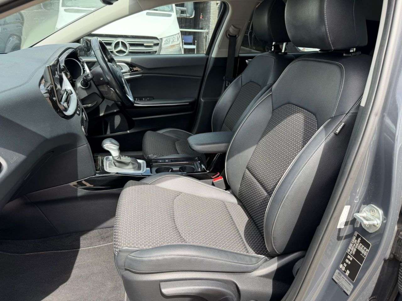 2021 KIA XCEED 2021 KIA XCEED