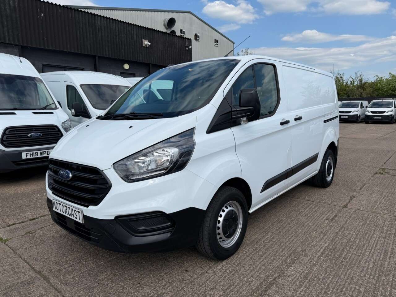 A 2021 FORD TRANSIT CUSTOM 2.0 TDCI T300 LEADER ECOBLUE L1 H1 SWB LOW ROOF. 105BHP. AIRCON. FINANCE. P A 2021 FORD TRANSIT CUSTOM 2.0 TDCI T300 LEADER ECOBLUE L1 H1 SWB LOW ROOF. 105BHP. AIRCON. FINANCE. P