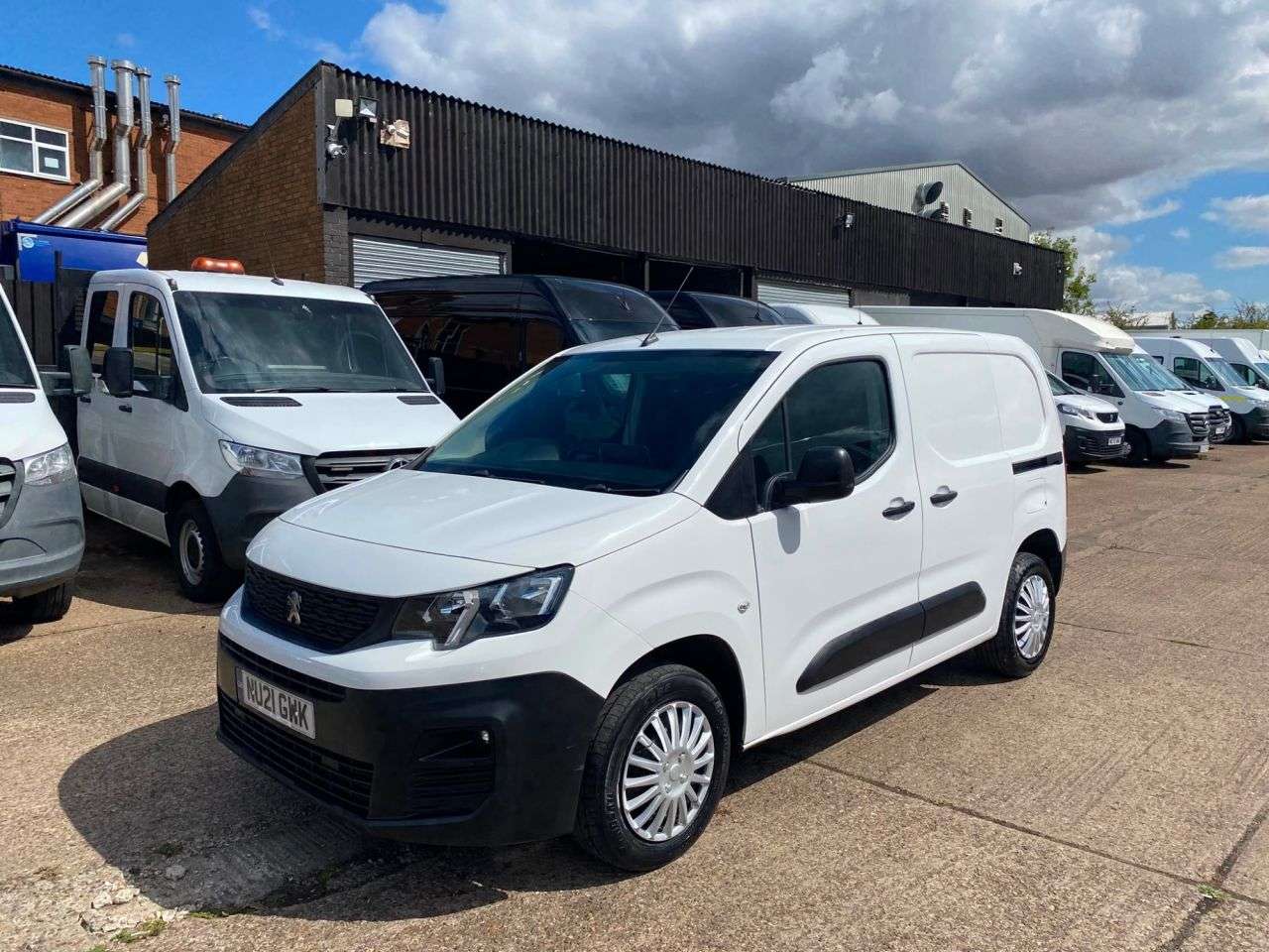 A 2021 PEUGEOT PARTNER 1.5 BLUE HDI PROFESSIONAL L1 SWB 100BHP. AIRCON. SENSORS. 82K MILES. NEW SH A 2021 PEUGEOT PARTNER 1.5 BLUE HDI PROFESSIONAL L1 SWB 100BHP. AIRCON. SENSORS. 82K MILES. NEW SH