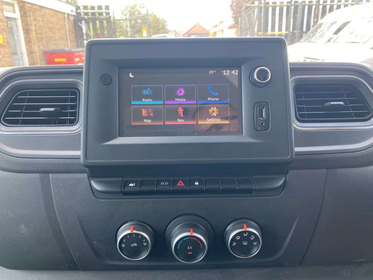 A 2024 RENAULT MASTER 2.3 DCI 35 ADVANCE LWB MEDIUM ROOF 135BHP FWD PANEL VAN. 52K MILES. FINANCE A 2024 RENAULT MASTER 2.3 DCI 35 ADVANCE LWB MEDIUM ROOF 135BHP FWD PANEL VAN. 52K MILES. FINANCE