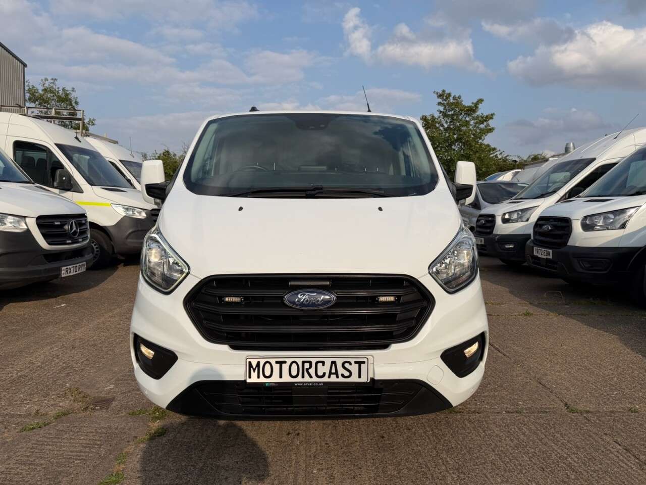 A 2021 FORD TRANSIT CUSTOM 2.0 TDCI T320 TREND ECOBLUE L1 H1 SWB LOW ROOF. 130BHP. AC. SENSORS. FINANC A 2021 FORD TRANSIT CUSTOM 2.0 TDCI T320 TREND ECOBLUE L1 H1 SWB LOW ROOF. 130BHP. AC. SENSORS. FINANC