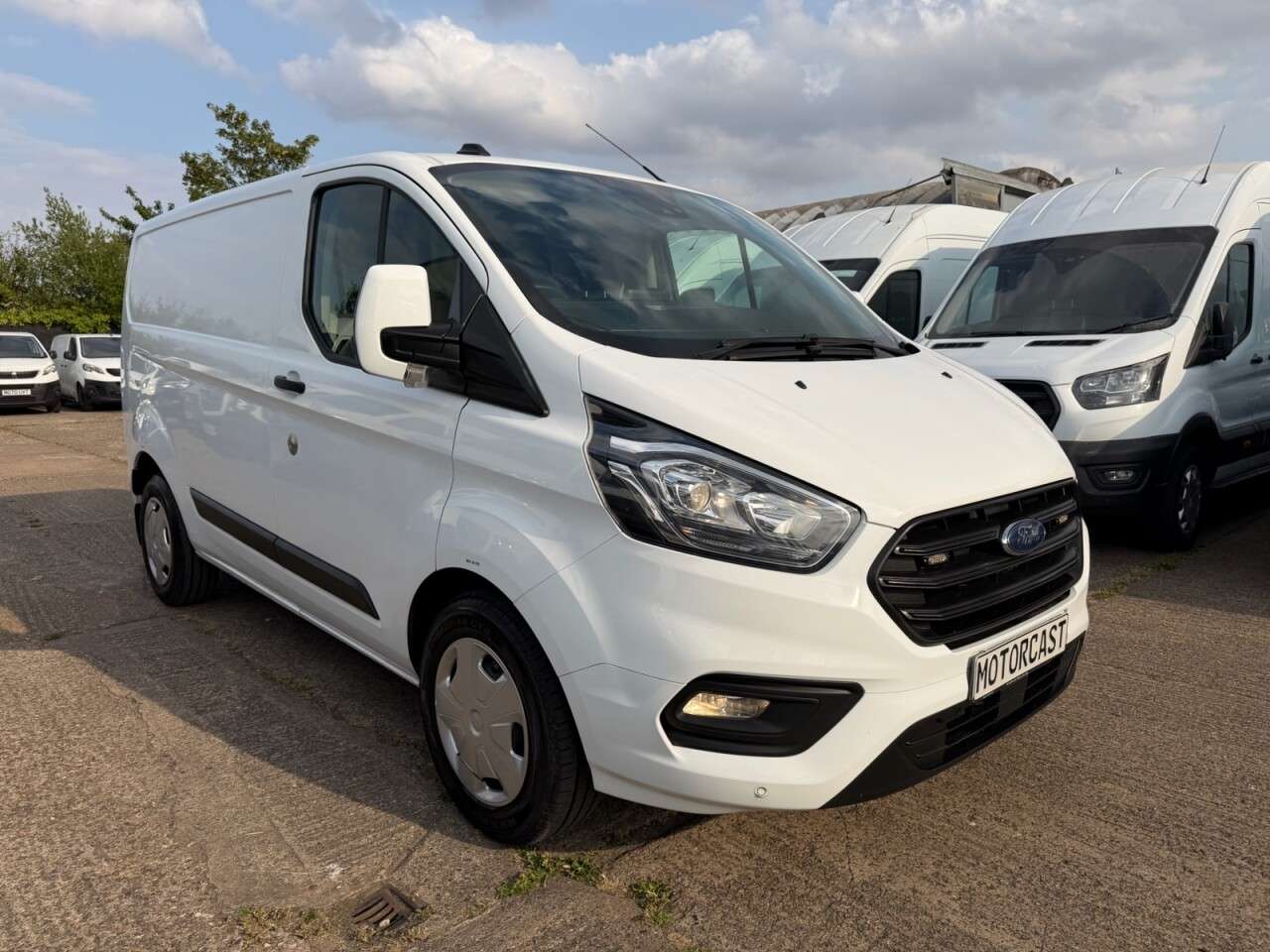 A 2021 FORD TRANSIT CUSTOM 2.0 TDCI T320 TREND ECOBLUE L1 H1 SWB LOW ROOF. 130BHP. AC. SENSORS. FINANC A 2021 FORD TRANSIT CUSTOM 2.0 TDCI T320 TREND ECOBLUE L1 H1 SWB LOW ROOF. 130BHP. AC. SENSORS. FINANC