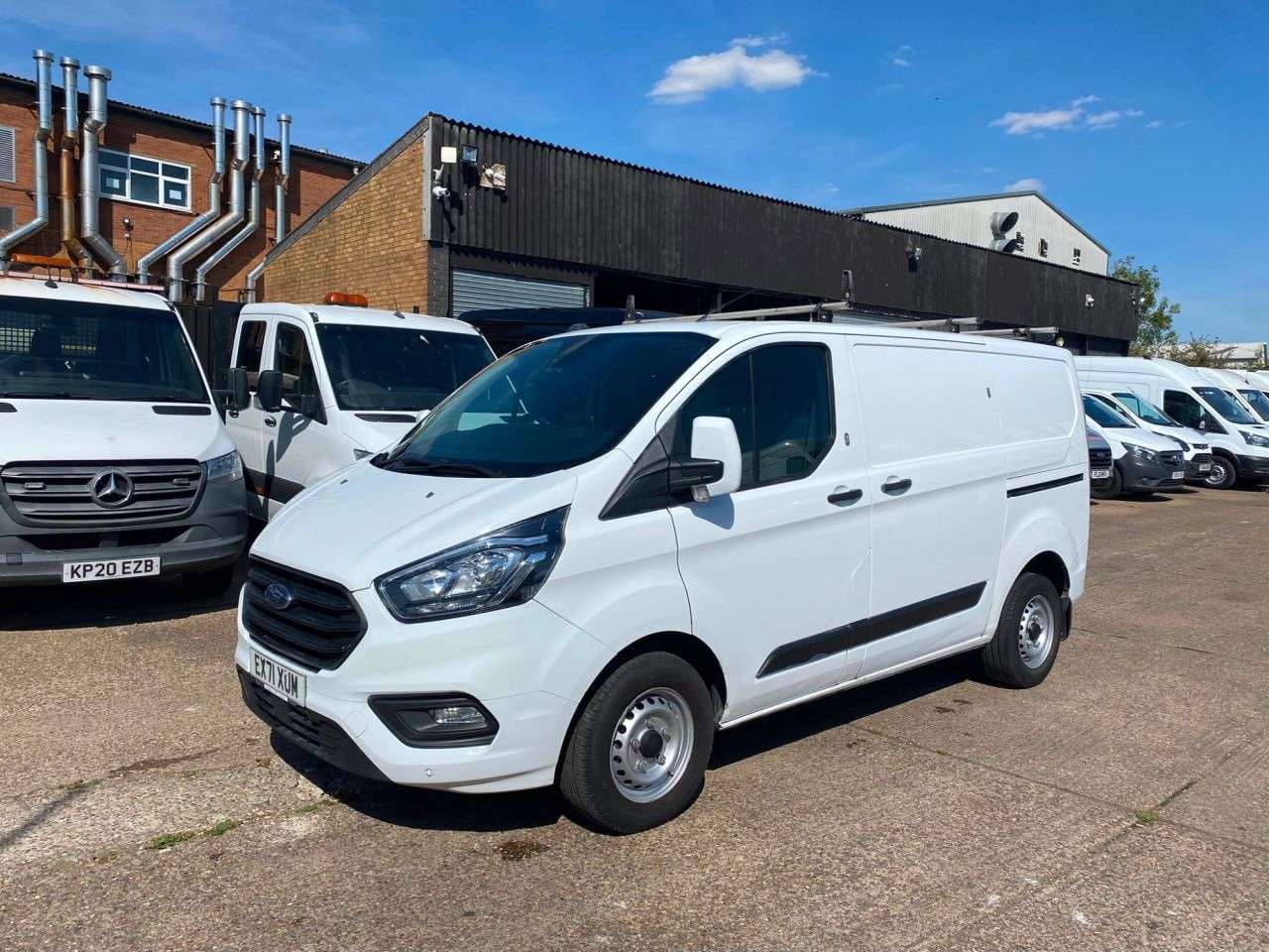 A 2022 FORD TRANSIT CUSTOM 2.0 TDCI T300 TREND ECOBLUE L1 H1 SWB LOW ROOF. 130BHP. AC. SENSORS. FINANC A 2022 FORD TRANSIT CUSTOM 2.0 TDCI T300 TREND ECOBLUE L1 H1 SWB LOW ROOF. 130BHP. AC. SENSORS. FINANC