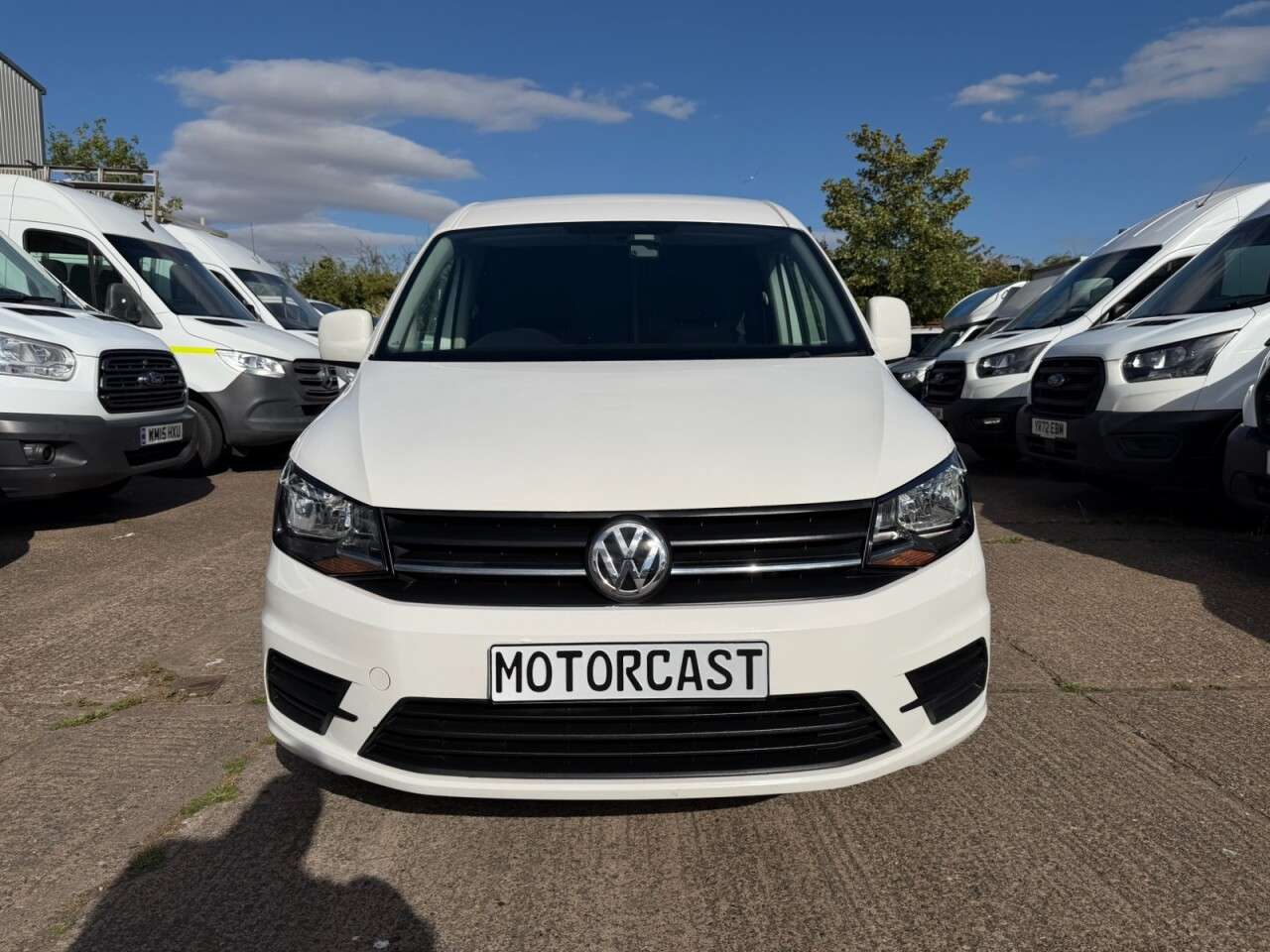 A 2018 VOLKSWAGEN CADDY MAXI 2.0 TDI C20 TRENDLINE LWB 100BHP. EURO 6 ULEZ. AIRCON. SENSORS. FINANCE. PX A 2018 VOLKSWAGEN CADDY MAXI 2.0 TDI C20 TRENDLINE LWB 100BHP. EURO 6 ULEZ. AIRCON. SENSORS. FINANCE. PX