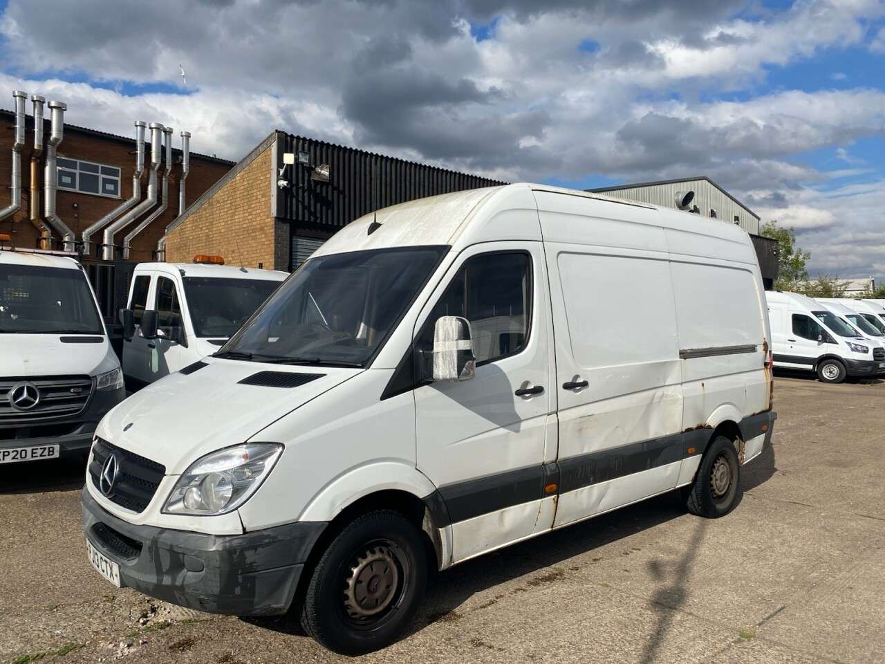 A 2013 MERCEDES-BENZ SPRINTER 2.1 313 CDI L2 H2 MWB RWD 130BHP. 1 PREVIOUS OWNER. PX. A 2013 MERCEDES-BENZ SPRINTER 2.1 313 CDI L2 H2 MWB RWD 130BHP. 1 PREVIOUS OWNER. PX.