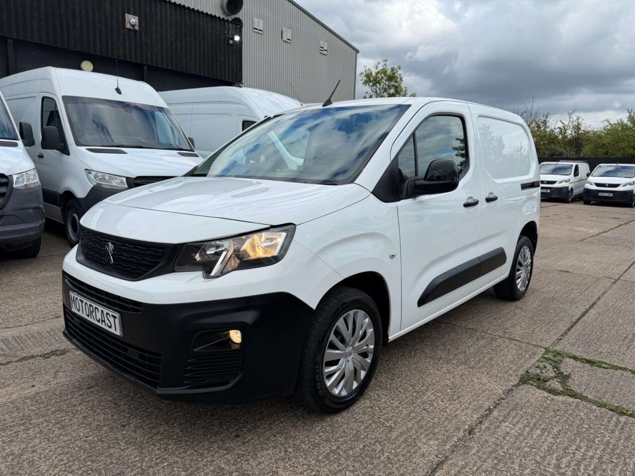 A 2022 PEUGEOT PARTNER 1.5 BLUE HDI PROFESSIONAL PREMIUM L1 SWB 100BHP. AIRCON. SENSORS. NEW SHAPE A 2022 PEUGEOT PARTNER 1.5 BLUE HDI PROFESSIONAL PREMIUM L1 SWB 100BHP. AIRCON. SENSORS. NEW SHAPE