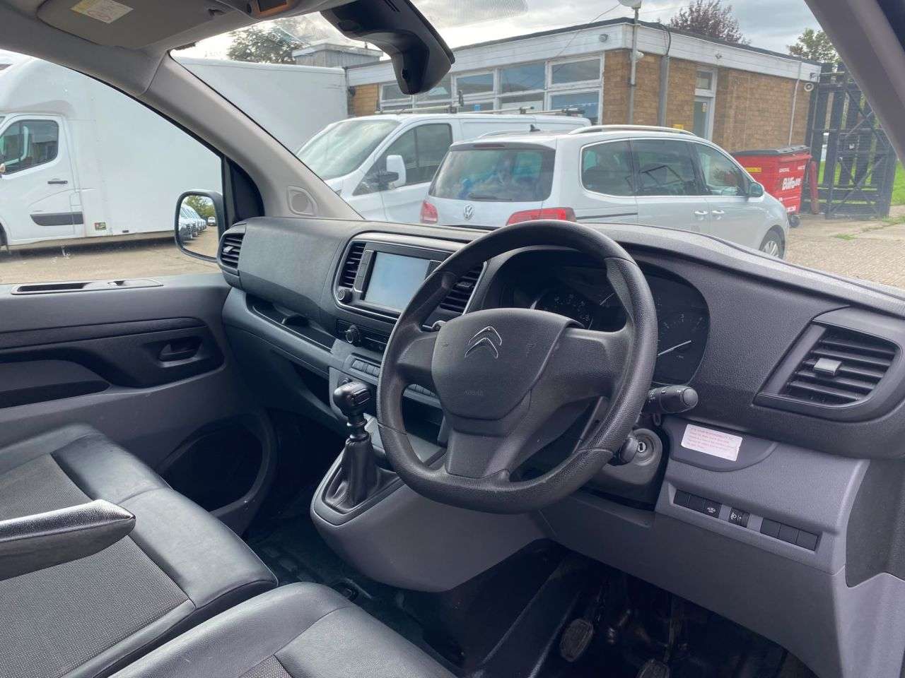 A 2021 CITROEN DISPATCH 1.5 BLUE HDI 1200 ENTERPRISE XL L3 LWB 100BHP. ROOF RACK. LOW 21K MLS. FINA A 2021 CITROEN DISPATCH 1.5 BLUE HDI 1200 ENTERPRISE XL L3 LWB 100BHP. ROOF RACK. LOW 21K MLS. FINA