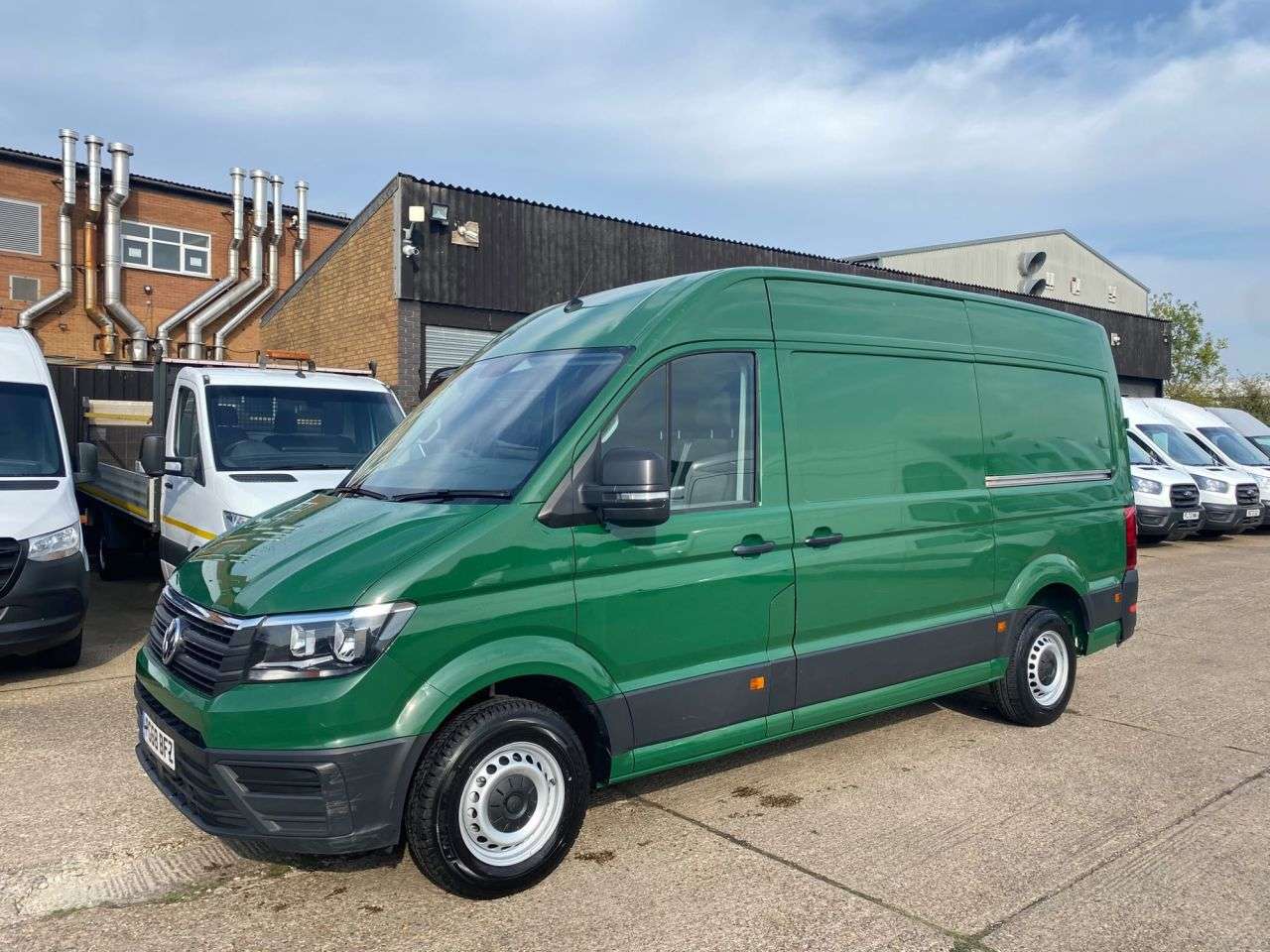 A 2019 VOLKSWAGEN CRAFTER 2.0 TDI CR35 MWB BLUEMOTION TECH STARTLINE H/ROOF FWD 140BHP. LOW 76K MLS. A 2019 VOLKSWAGEN CRAFTER 2.0 TDI CR35 MWB BLUEMOTION TECH STARTLINE H/ROOF FWD 140BHP. LOW 76K MLS.