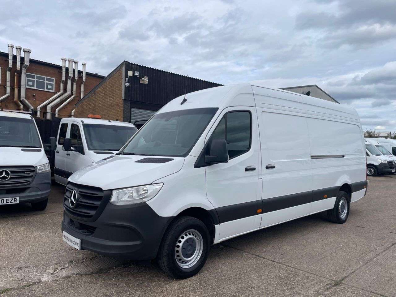 A 2023 MERCEDES-BENZ SPRINTER SPRINTER 2.0 315 CDI L3 H2 LWB H/ROOF PROGRESSIVE 150BHP. RWD. FINANCE. PX A 2023 MERCEDES-BENZ SPRINTER SPRINTER 2.0 315 CDI L3 H2 LWB H/ROOF PROGRESSIVE 150BHP. RWD. FINANCE. PX