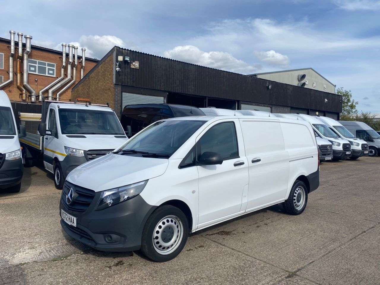 A 2023 MERCEDES-BENZ VITO 2.1 114 CDI PROGRESSIVE RWD L2 LWB 135BHP. AC. CAMERA. 99K MLS. FINANCE. PX A 2023 MERCEDES-BENZ VITO 2.1 114 CDI PROGRESSIVE RWD L2 LWB 135BHP. AC. CAMERA. 99K MLS. FINANCE. PX