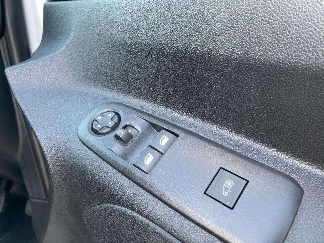 2021 PEUGEOT PARTNER 2021 PEUGEOT PARTNER