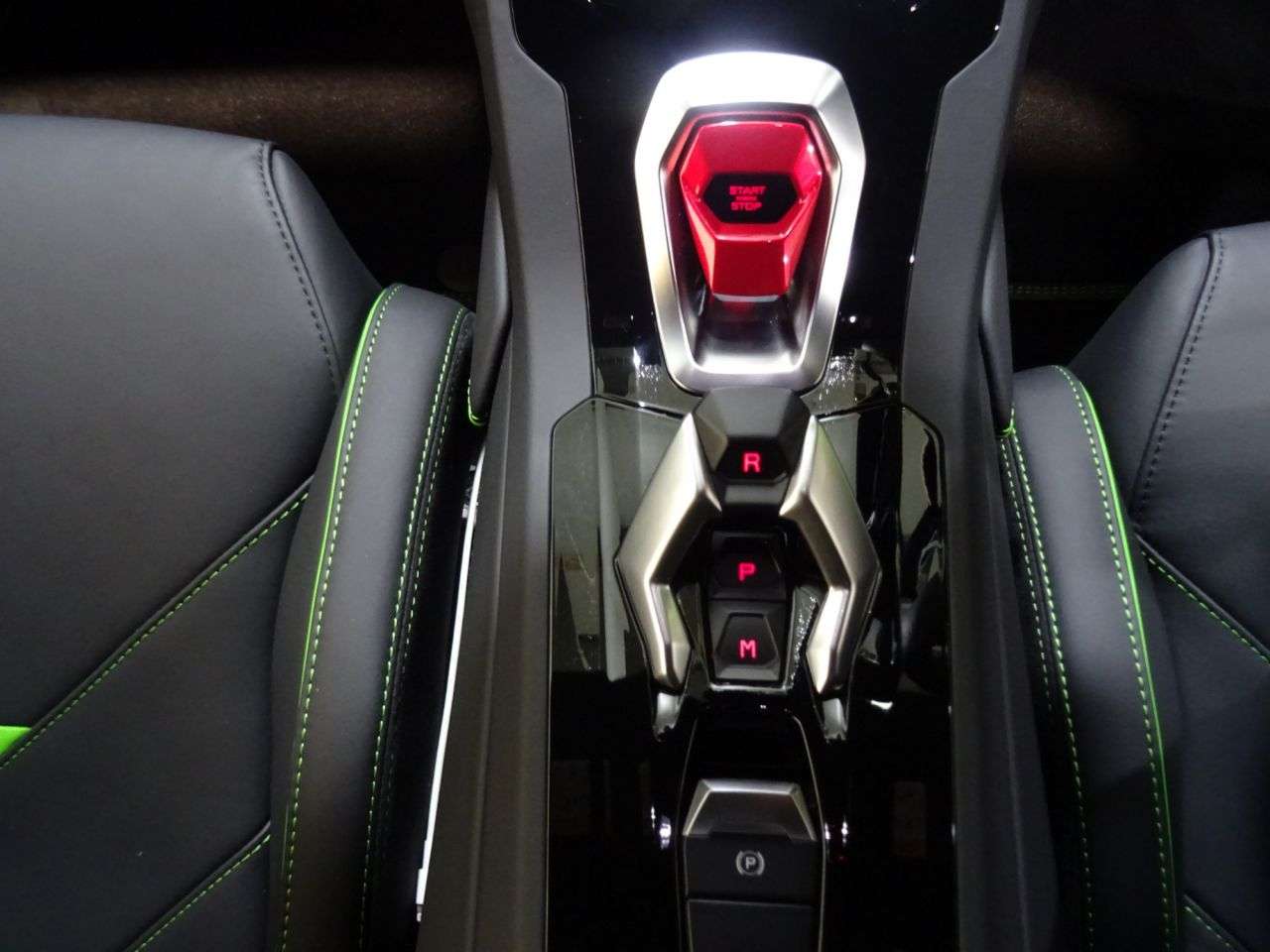 2020 LAMBORGHINI HURACAN 2020 LAMBORGHINI HURACAN