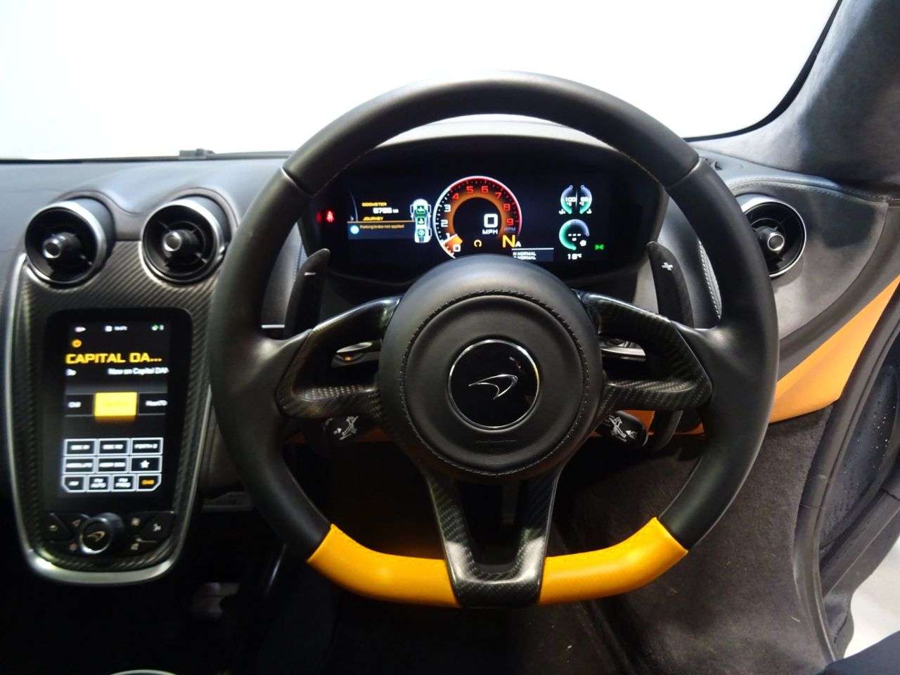 2020 MCLAREN 540C 2020 MCLAREN 540C