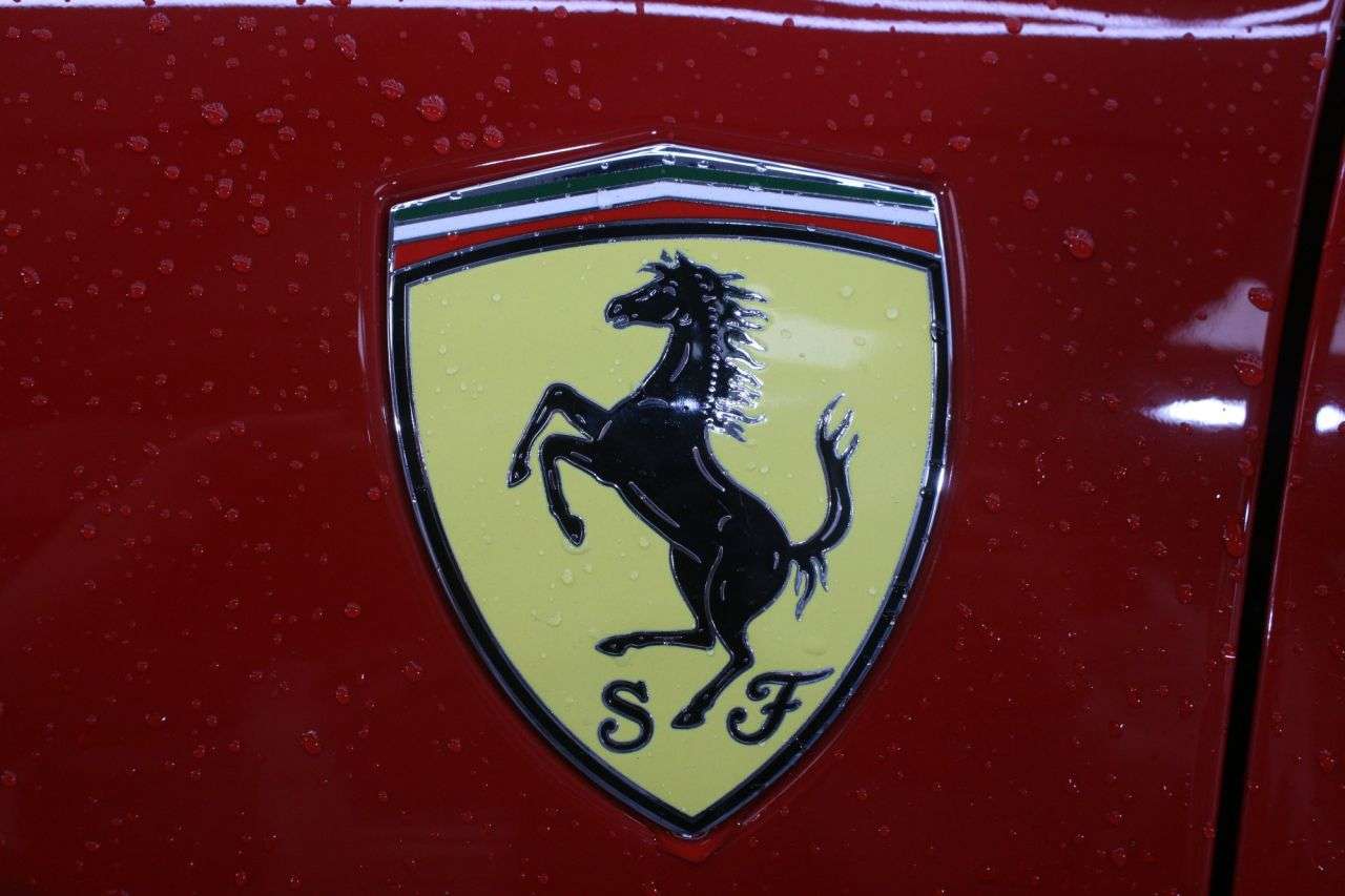 2016 FERRARI 488 2016 FERRARI 488