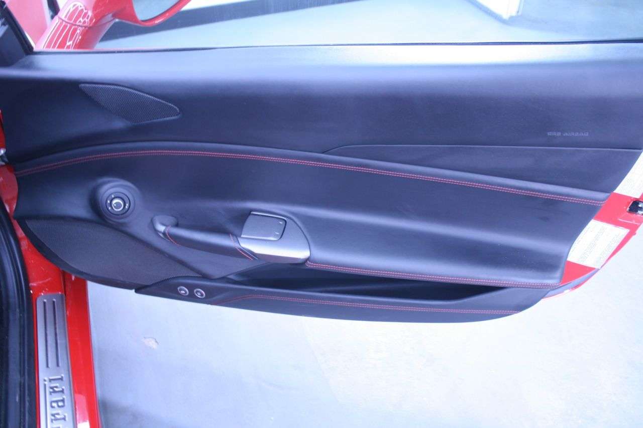 2016 FERRARI 488 2016 FERRARI 488