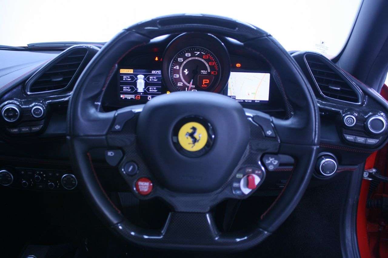 2016 FERRARI 488 2016 FERRARI 488