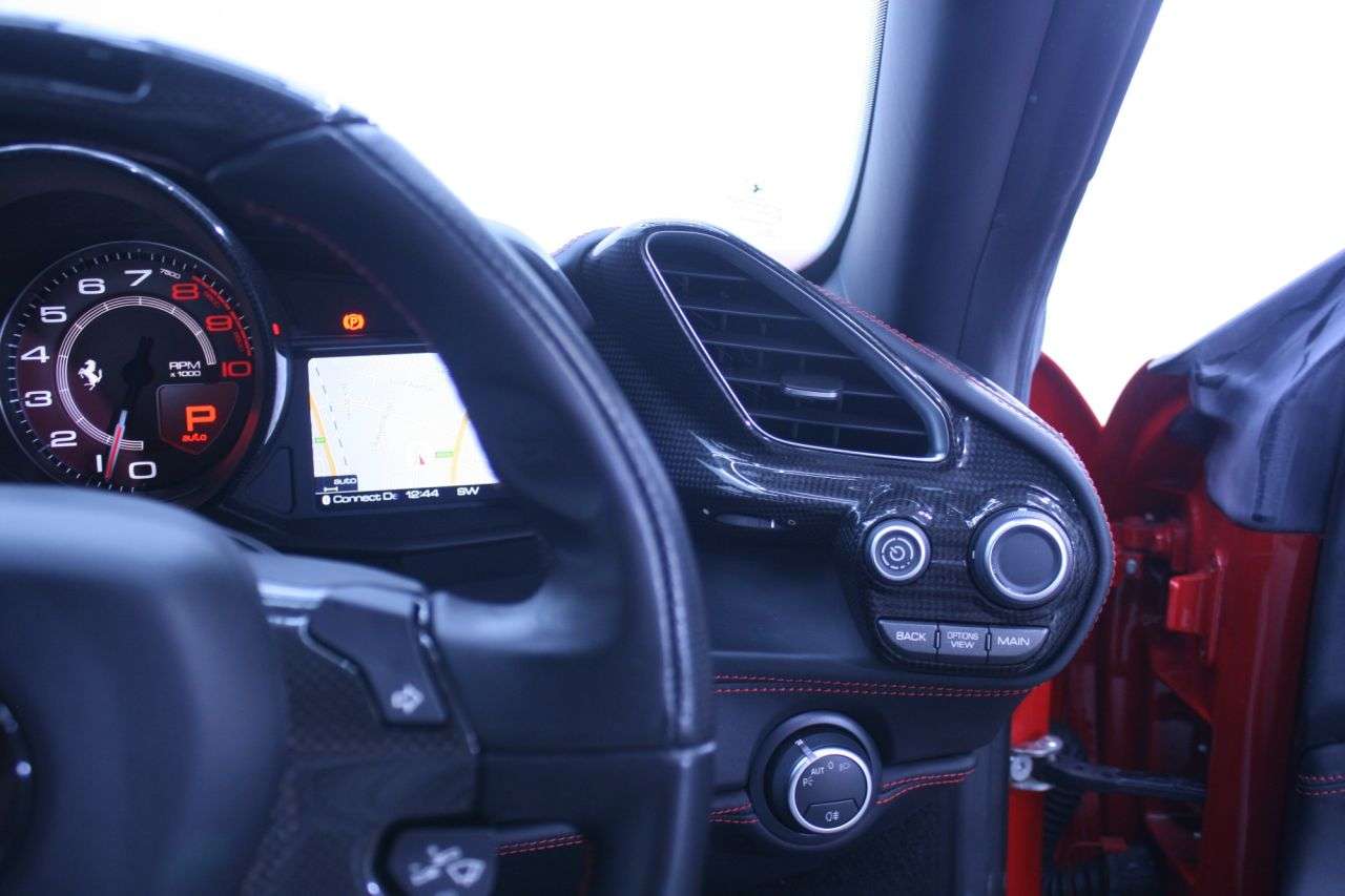 2016 FERRARI 488 2016 FERRARI 488