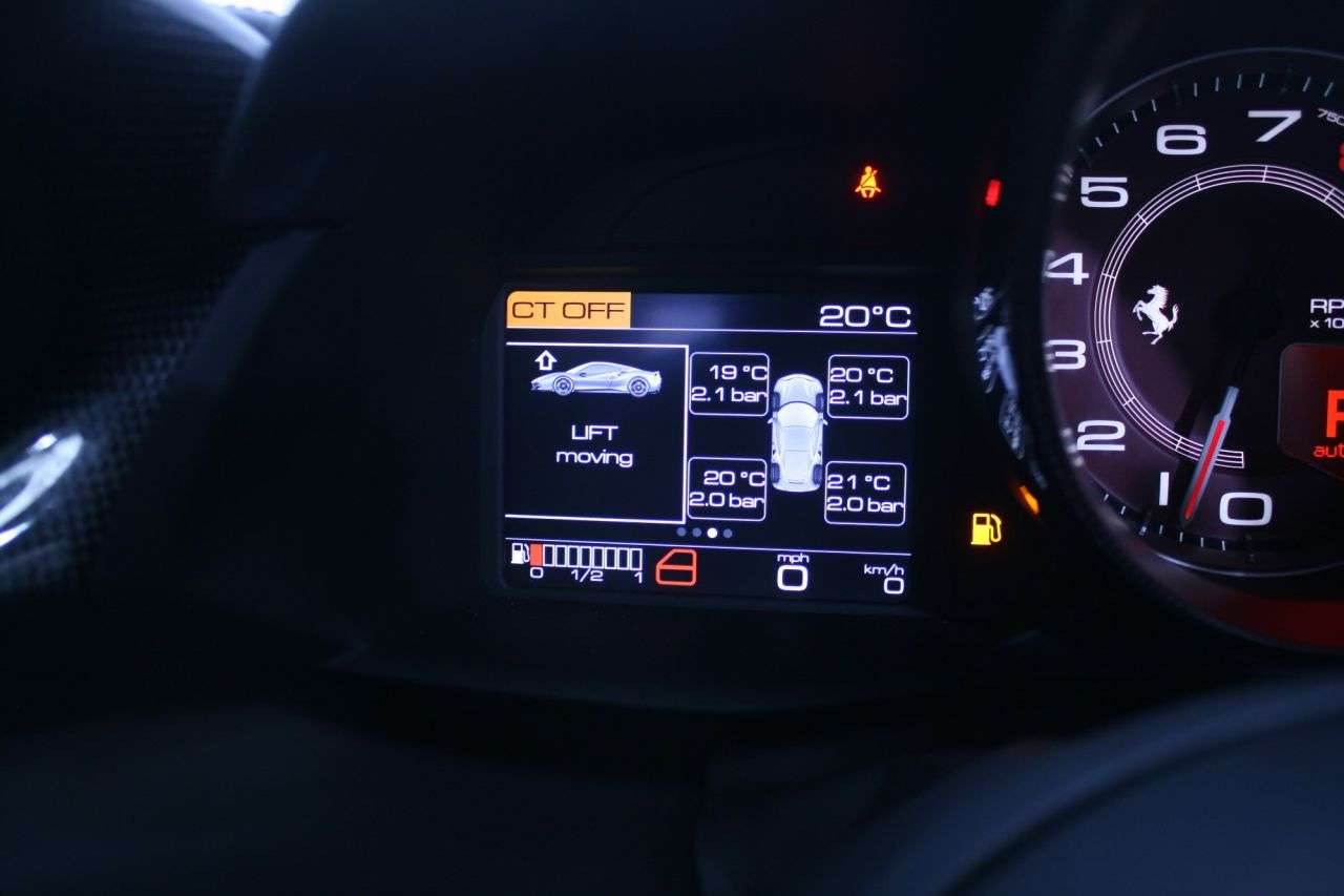 2016 FERRARI 488 2016 FERRARI 488