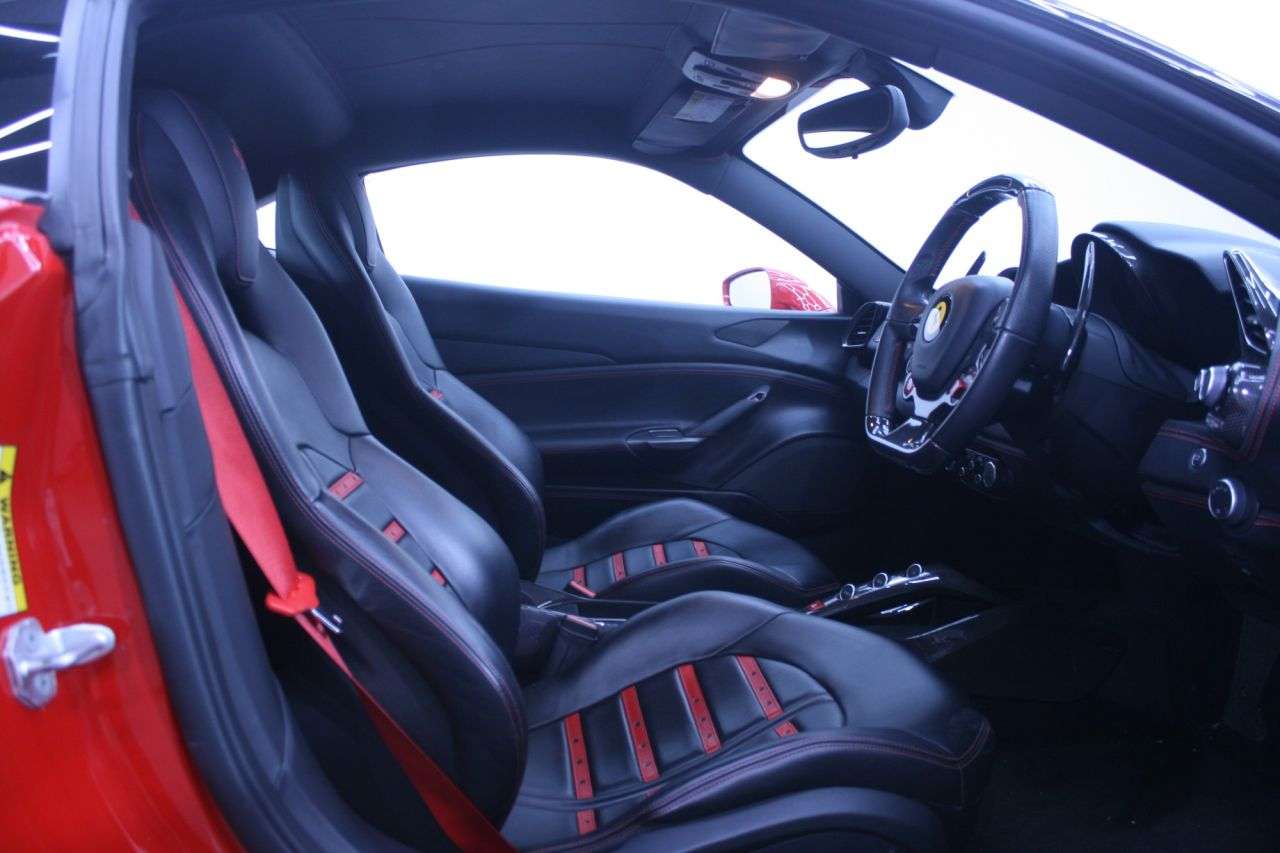 2016 FERRARI 488 2016 FERRARI 488