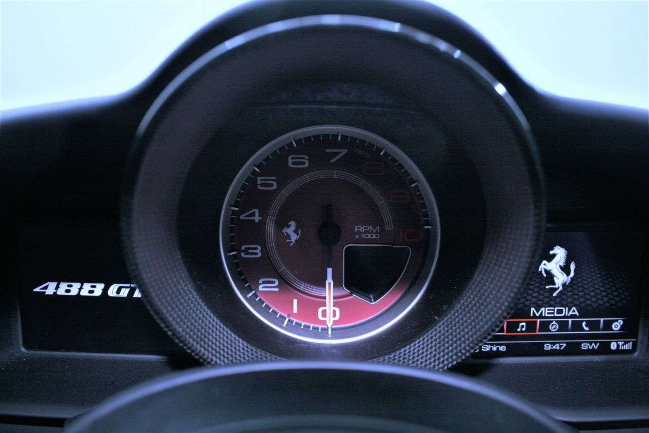 2016 FERRARI 488 2016 FERRARI 488