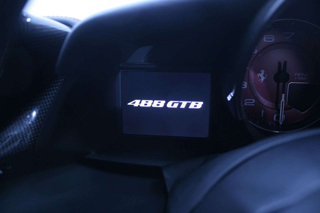 2016 FERRARI 488 2016 FERRARI 488