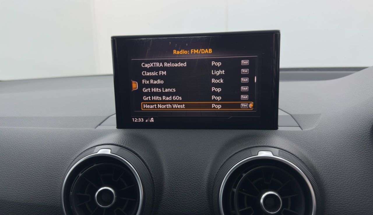 2017 AUDI Q2 2017 AUDI Q2