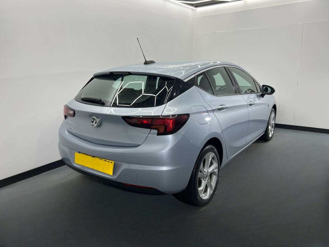 A 2016 VAUXHALL ASTRA SRI A 2016 VAUXHALL ASTRA SRI