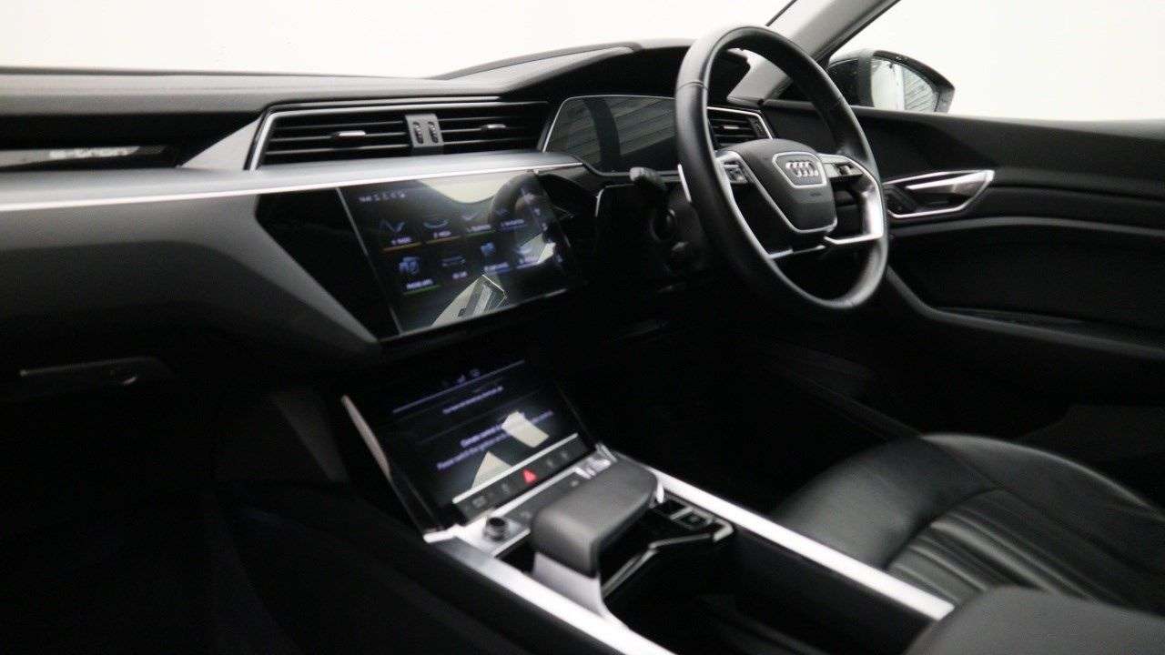 2020 AUDI E-TRON 2020 AUDI E-TRON