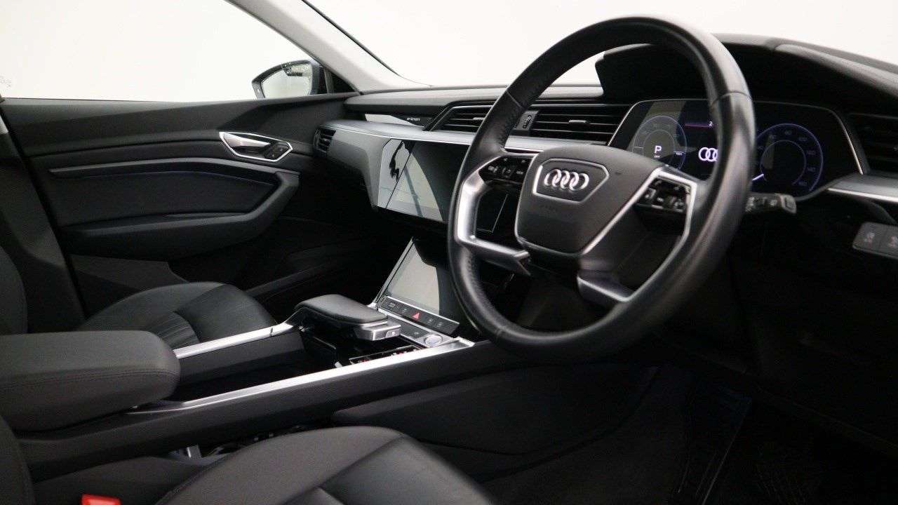 2020 AUDI E-TRON 2020 AUDI E-TRON