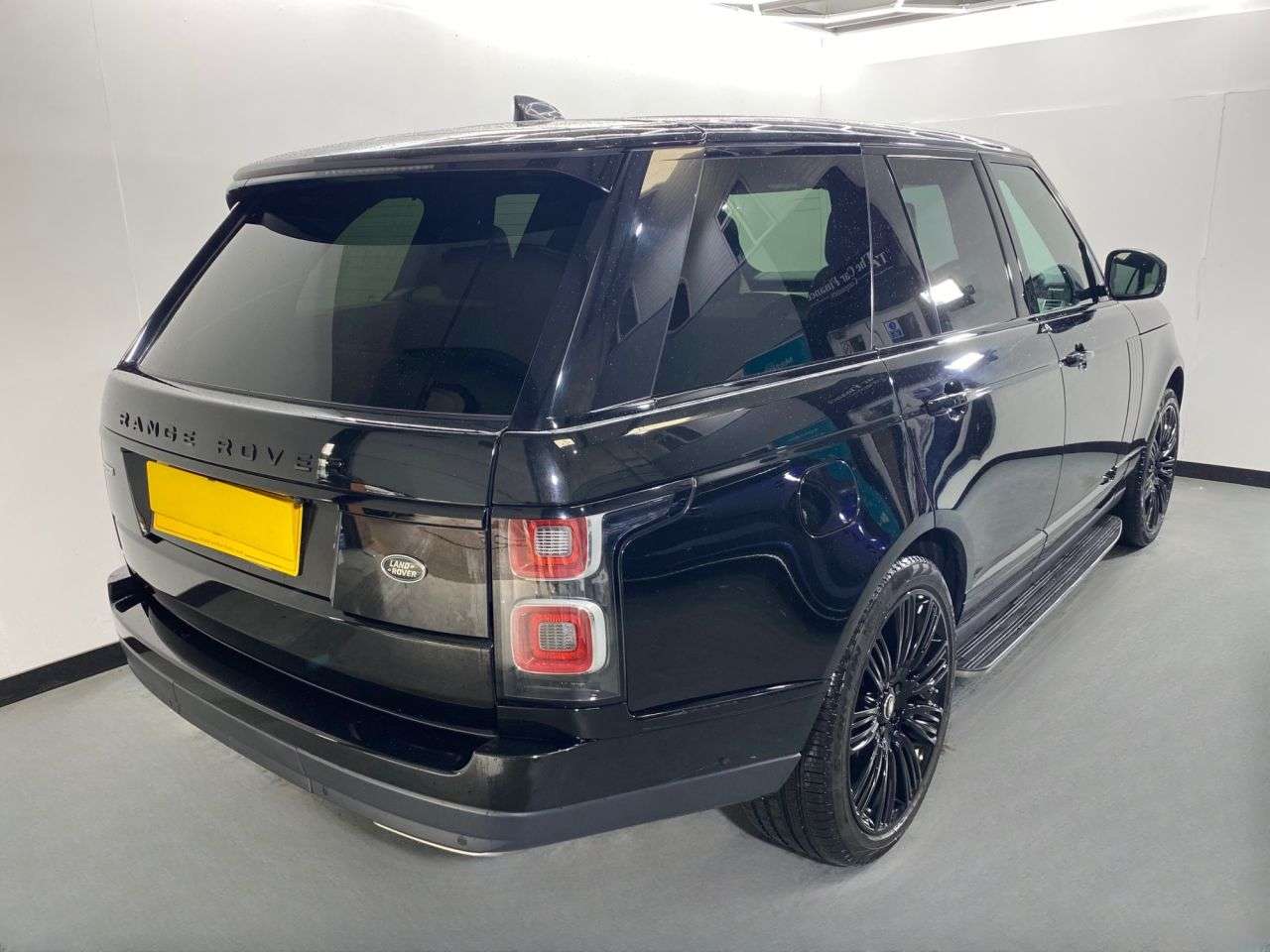 null LAND ROVER RANGE ROVER null LAND ROVER RANGE ROVER