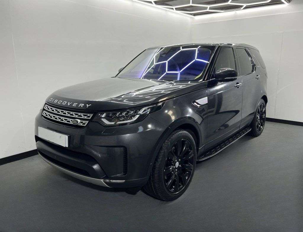 A 2018 LAND ROVER DISCOVERY 3.0 TD6 HSE LUXURY 5d 255 BHP A 2018 LAND ROVER DISCOVERY 3.0 TD6 HSE LUXURY 5d 255 BHP