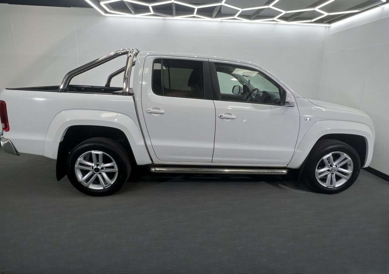 A 2017 VOLKSWAGEN AMAROK 2.0 DC TDI HIGHLINE 4MOTION 180 BHP A 2017 VOLKSWAGEN AMAROK 2.0 DC TDI HIGHLINE 4MOTION 180 BHP