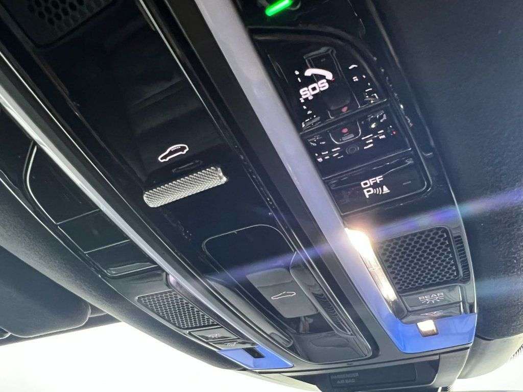 2020 PORSCHE CAYENNE 2020 PORSCHE CAYENNE