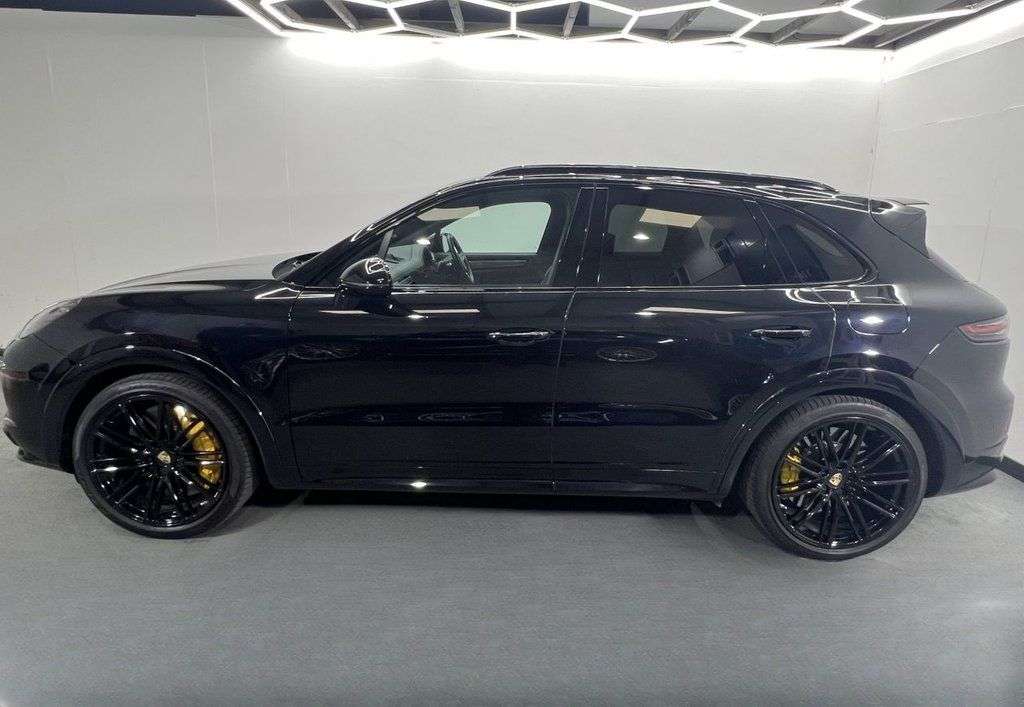 2020 PORSCHE CAYENNE 2020 PORSCHE CAYENNE