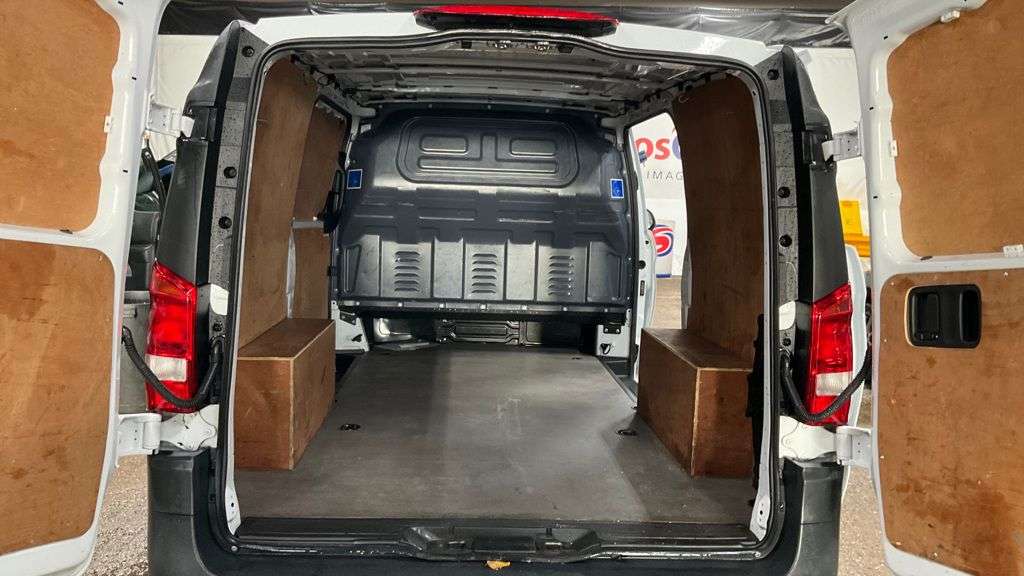 2017 MERCEDES VITO 2017 MERCEDES VITO